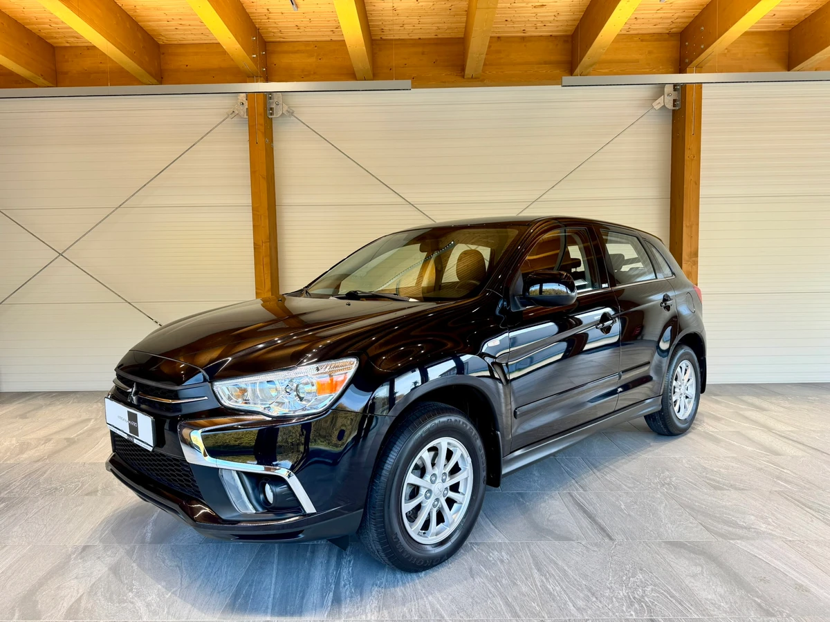 Mitsubishi ASX 1.6 MIVEC Invite+ Edice 100exteriér