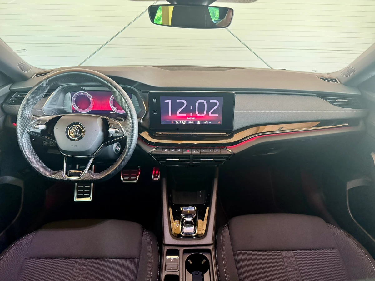 Škoda Octavia 1.5 TSi 110 Kw DSG Sportlineinteriér