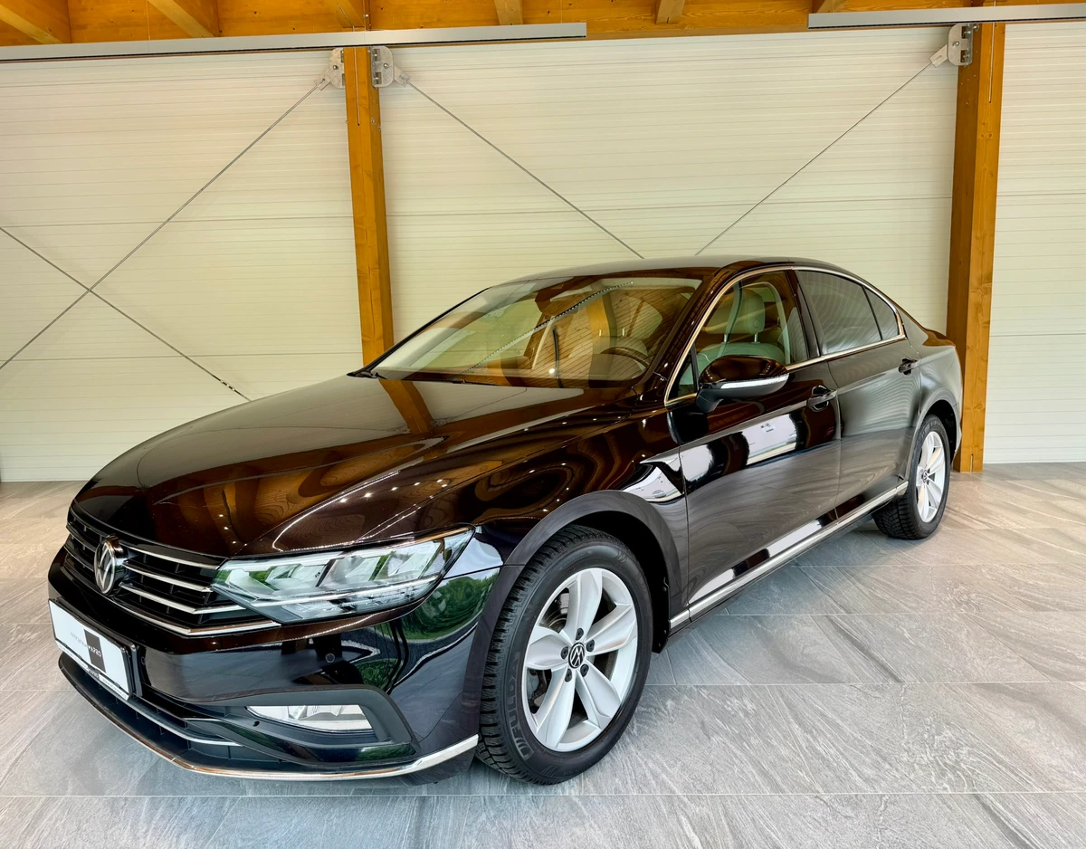 Volkswagen Passat  2.0 TDi 110 Kw DSG Eleganceexteriér