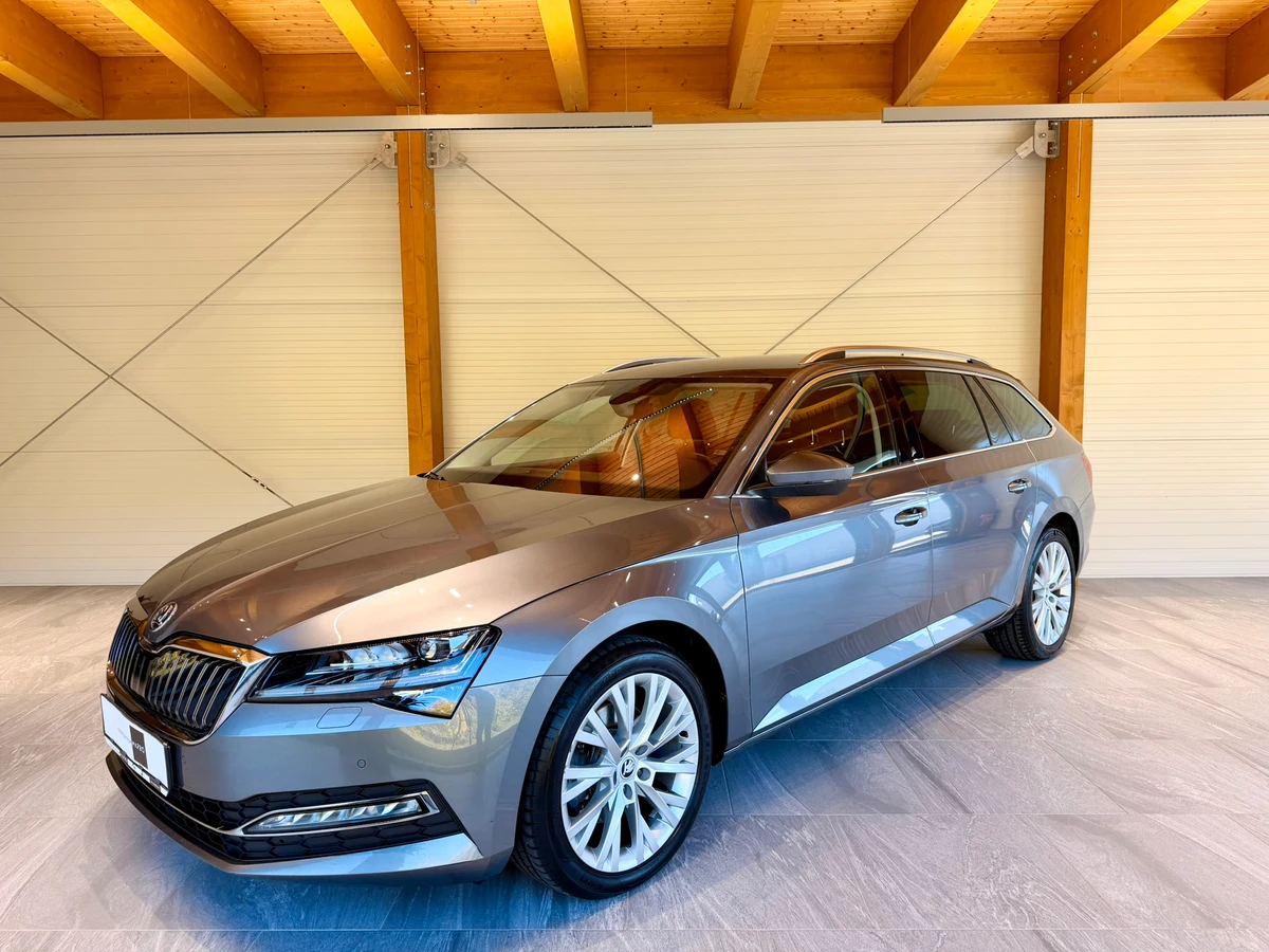 Škoda Superb 2.0 TDi 110 Kw DSG Style Plusexteriér