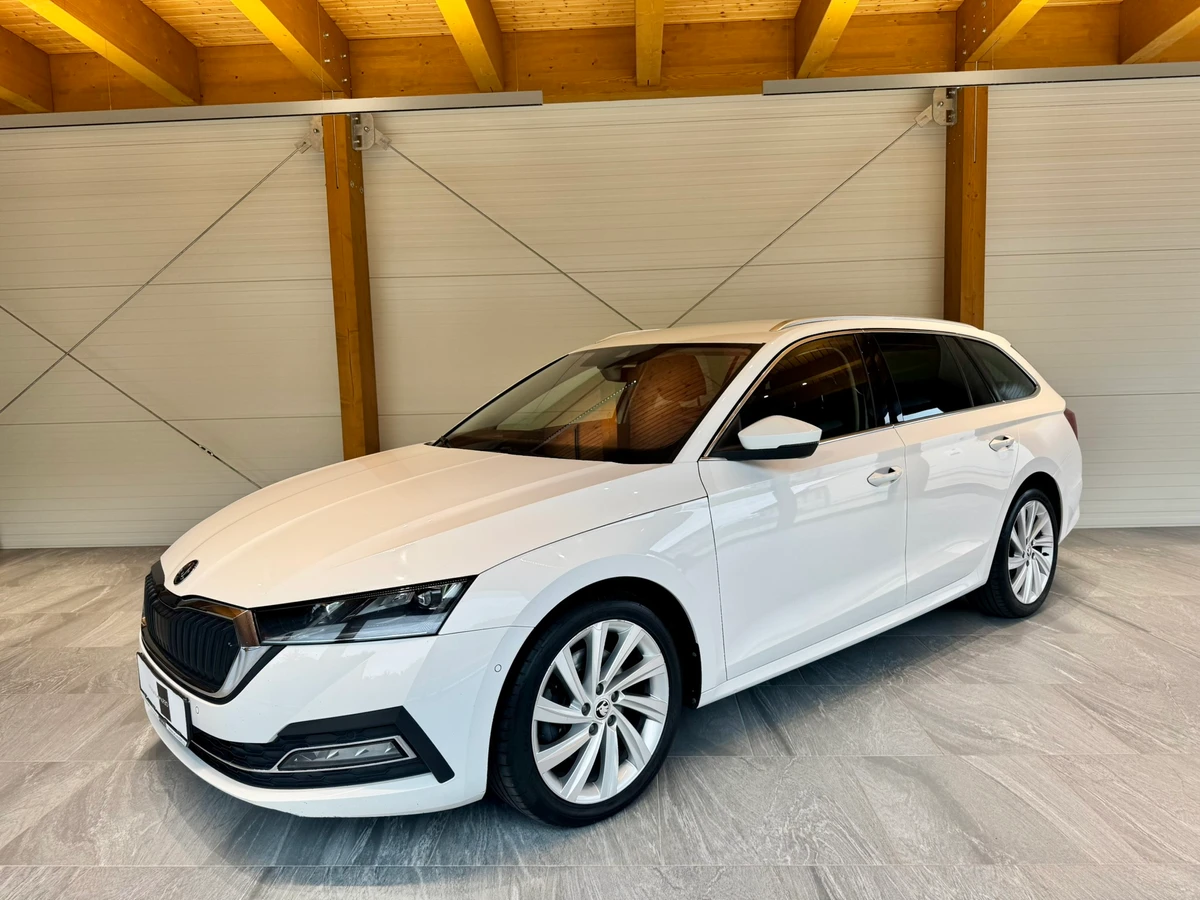 Škoda Octavia 2.0 TDi 110 KW DSG Style PLUS exteriér