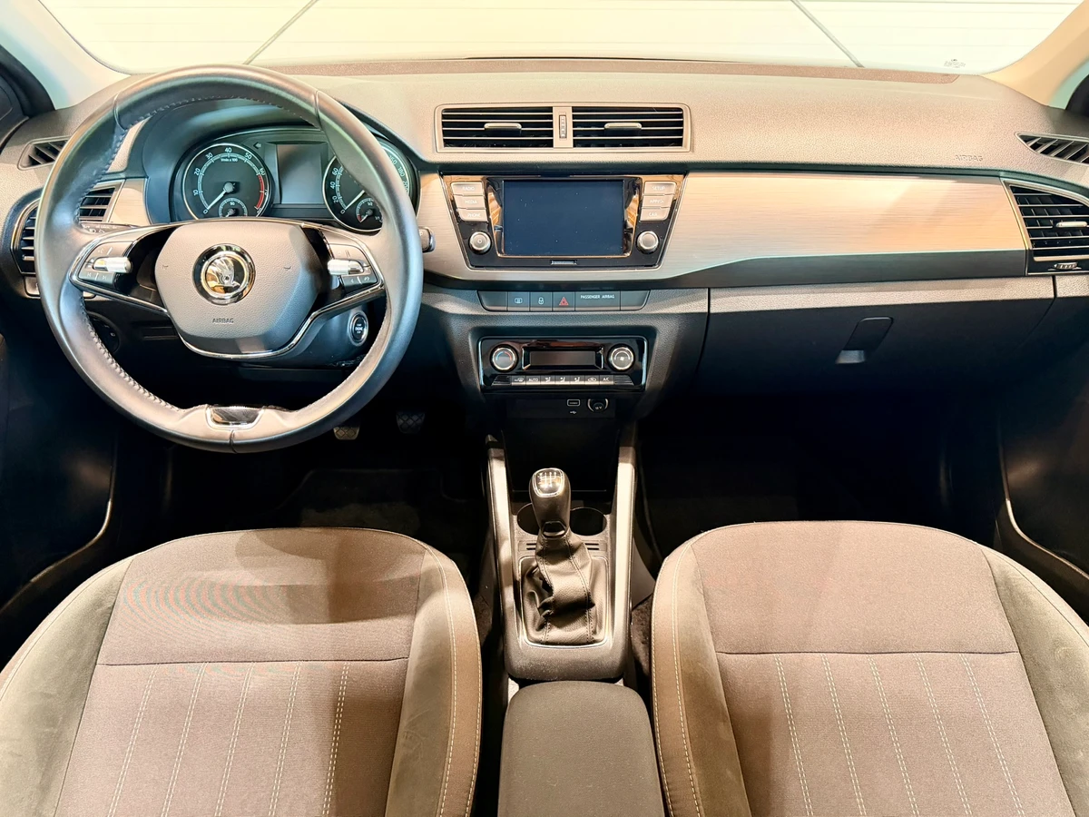 Škoda Fabia 1.0 TSi 70 Kw Styleinteriér