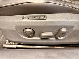 Škoda Superb 2.0 TDi 110 Kw DSG Style Plus