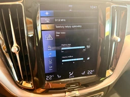 Volvo XC60 2.0 B4 AWD Momentum Pro