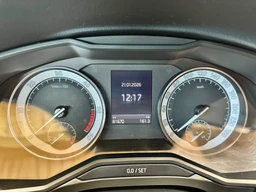 Škoda Superb 2.0 TDi 110 Kw DSG Style Plus