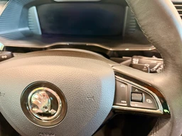 Škoda Superb iV 1.4 TSi 160 Kw PHEV L&K