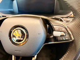 Škoda Superb 2.0 TDi 140 Kw DSG Laurin & Klement