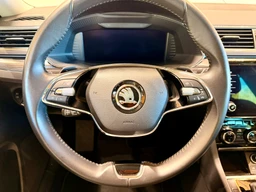 Škoda Superb 2.0 TDi 110 Kw DSG Style Plus