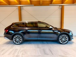 Škoda Superb 2.0 TSi 206 Kw DSG 4x4 Scout