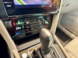 Volkswagen Passat  2.0 TDi 110 Kw DSG Elegance