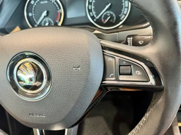 Škoda Superb 2.0 TDi 110 Kw DSG Ambition Plus