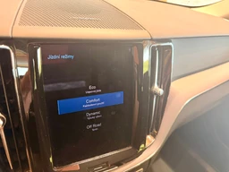 Volvo XC60 2.0 B4 AWD Momentum Pro