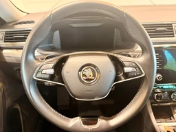 Škoda Superb 2.0 TSi 206 Kw DSG 4x4 Scout