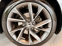 Škoda Superb 2.0 TDi 147 Kw DSG 4x4 Sportline