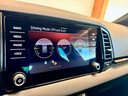 Škoda Karoq 2.0 TDi 110 KW DSG Sportline