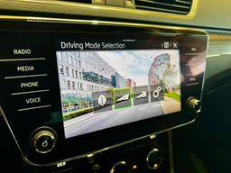 Škoda Superb 2.0 TDi 110 Kw DSG Style Plus