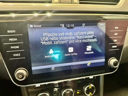 Škoda Superb 2.0 TDi 110 Kw DSG Style Plus