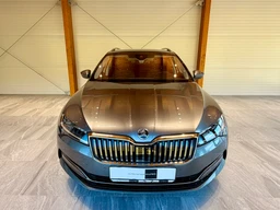 Škoda Superb 2.0 TDi 110 Kw DSG Style Plus