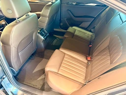 Škoda Superb 2.0 TSi 206 Kw DSG 4x4 Laurin & Klement