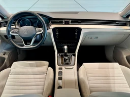 Volkswagen Passat  2.0 TDi 110 Kw DSG Elegance