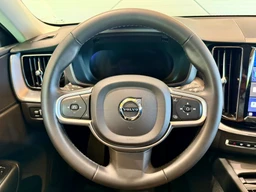 Volvo XC60 Volvo XC60, B4 AWD Momentum PRO 197 k Mild - Hybrid