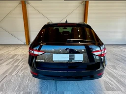 Škoda Superb 2.0 TDi 110 Kw DSG Style Plus