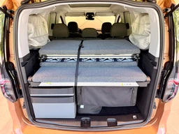Volkswagen Caddy 1.5 TSi DSG California
