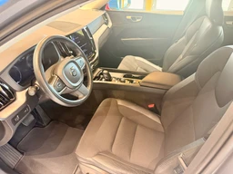 Volvo XC60 2.0 B4 AWD Momentum Pro