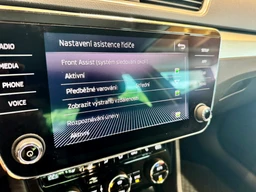 Škoda Superb 2.0 TDi 110 Kw DSG Ambition Plus