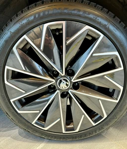 Škoda Superb 2.0 TDi 140 KW DSG L&K