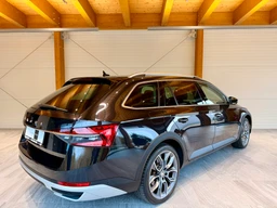 Škoda Superb 2.0 TSi 206 Kw DSG 4x4 Scout