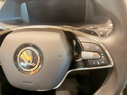 Škoda Superb 2.0 TSi 206 Kw DSG 4x4 Scout