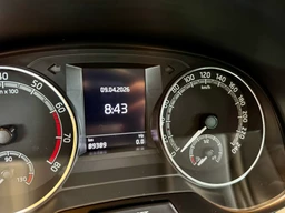 Škoda Fabia 1.0 TSi 70 Kw Ambition Top Tour Black