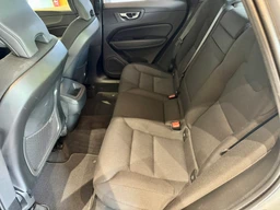 Volvo XC60 Volvo XC60, B4 AWD Momentum PRO 197 k Mild - Hybrid