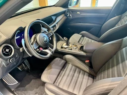 Alfa Romeo Stelvio Quadrifoglio 2.9 V6 BiTurbo 8AT 510k