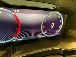 Škoda Superb 2.0 TDi 110 Kw DSG Style Plus