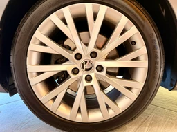 Škoda Superb 2.0 TDi 110 Kw DSG Style Plus