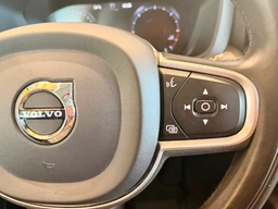 Volvo XC60 2.0 B4 AWD Momentum Pro