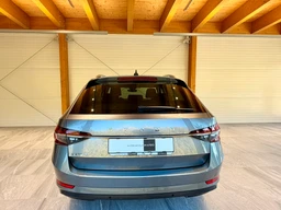 Škoda Superb 2.0 TDi 110 Kw DSG Style Plus