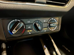 Škoda Kamiq 1.0 TSi 81 KW Ambition Plus