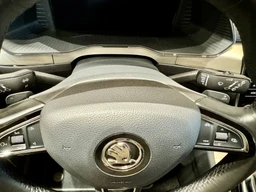 Škoda Superb 2.0 TDi 140 KW DSG L&K