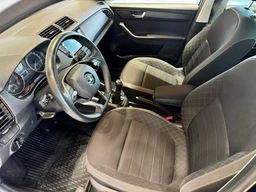 Škoda Fabia 1.0 TSi 70 Kw Ambition Top Tour Black