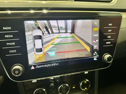 Škoda Superb 2.0 TDi 110 Kw DSG Style Plus